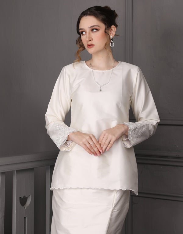BAJU KURUNG KEDAH RAISA (OFF WHITE)